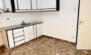 Casa en venta - 2 Dormitorios 1 Baño - Quilmes