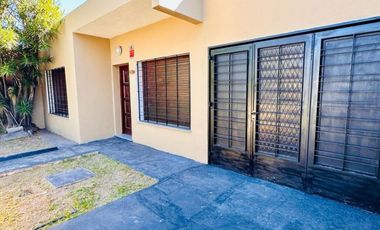 Casa en venta - 2 Dormitorios 1 Baño - Quilmes