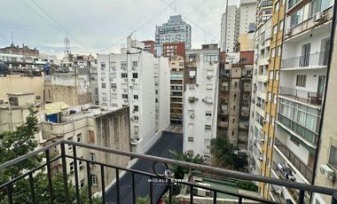 Alquiler Departamento 3 ambientes Recoleta - Contrafrente, con dependencia.