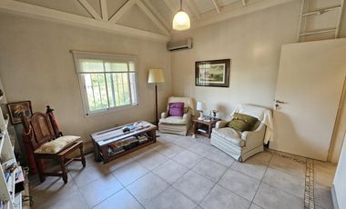 Venta, Casa 5 Ambientes, Pileta, Quincho, Cocheras, Playroom, San Isidro