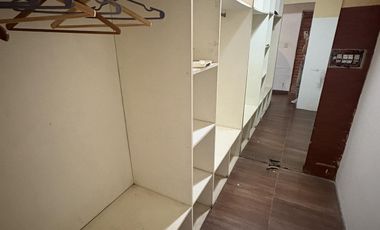 Casa 3 ambientes con parque y piscina