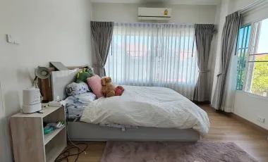 Spacious house​ with​ mountain​ view​ and​ lake​ view​