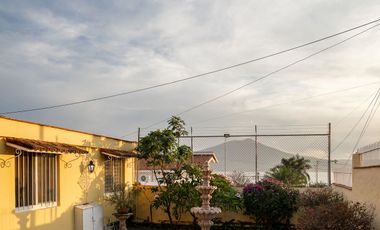 Casa en venta en Ajijic, en el Raquet Club de Chapala, Jalisco.