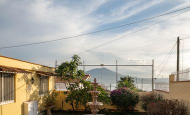 Casa en venta en Ajijic, en el Raquet Club de Chapala, Jalisco.