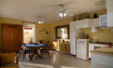 Casa en venta en Ajijic, en el Raquet Club de Chapala, Jalisco.