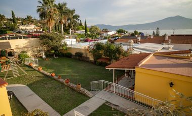 Casa en venta en Ajijic, en el Raquet Club de Chapala, Jalisco.