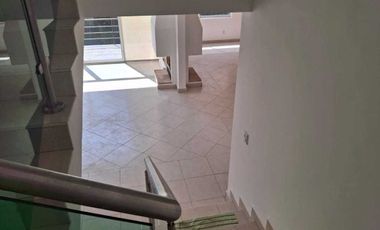 Casa en Renta – Condado de Sayavedra