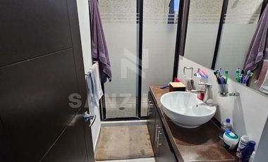 Residencial Puerta de Piedra: Casa moderna que ofrece seguad, confort y estilo.