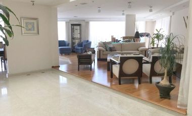 Casa en venta en Condominio en Bosques de las Lomas, CDMX