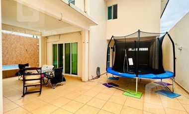 Casa en  venta en las Lomas Residencial en la Riviera Veracruzana
