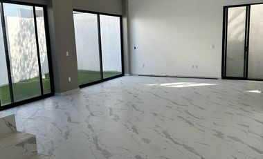 Casa en VENTA O RENTA  ZEN LIFE II