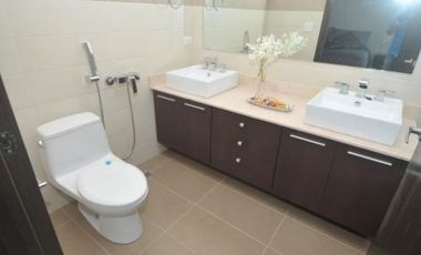 PR VENTA APARTAMENTO-PH COUNTRY CLUB-205M2