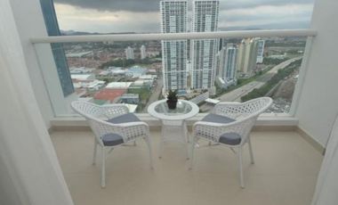 PR VENTA APARTAMENTO-PH COUNTRY CLUB-205M2