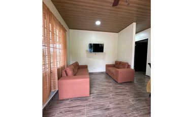 ALQUILO APARTAMENTOS ALTO.BOQUETE
