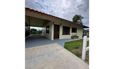 ALQUILO APARTAMENTOS ALTO.BOQUETE