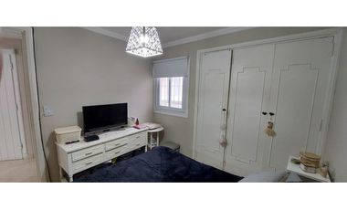 Departamento de 2 ambientes con patio propio.
