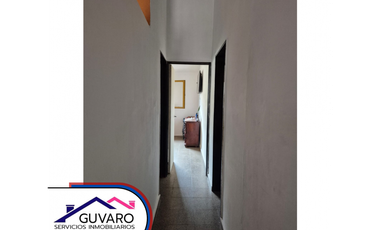 Casa 3 dor con cochera + dpto de 1 dorm con entrada independiente
