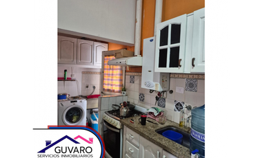 Casa 3 dor con cochera + dpto de 1 dorm con entrada independiente