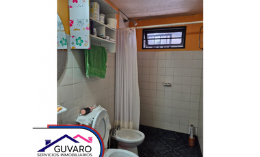 Casa 3 dor con cochera + dpto de 1 dorm con entrada independiente