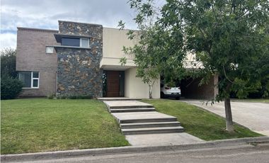 Venta de casa Lujan de Cuyo