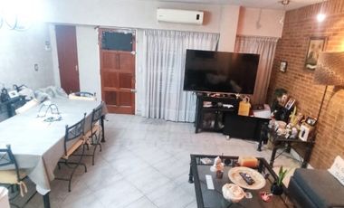 Casa en venta en Ramos Mejia Sur