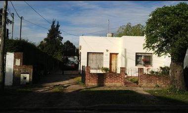 Casa en venta en Luis Guillon