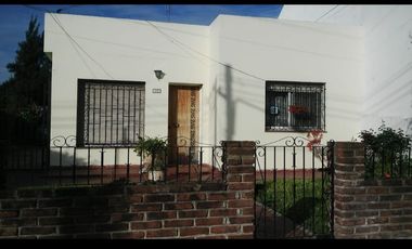Casa en venta en Luis Guillon