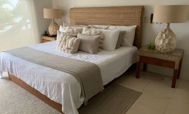 ¡VIVE EL PARAÍSO: DEPARTAMENTO EN VENTA FRENTE AL MAR EN BUCERÍAS, NAYARIT!