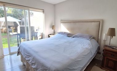 CARLOS SILVA VILDOSOLA, ESCRITOR M. ROJAS, CONDOMINIO