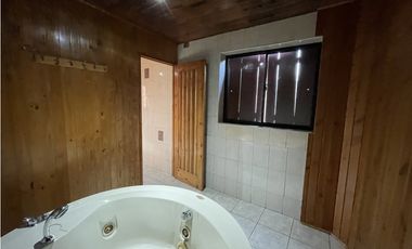 LAGUNA VERDE / CASA ESTILO COLONIAL / 762 M2