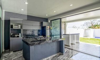 CASA EN VENTA EN BURGOS BUGAMBILIA