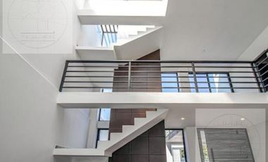 CASA EN VENTA EN BURGOS BUGAMBILIA