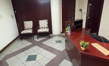 OFICINA CORPORATIVA EN RENTA TOTALMENTE AMUEBLADA EN PLANTA BAJA