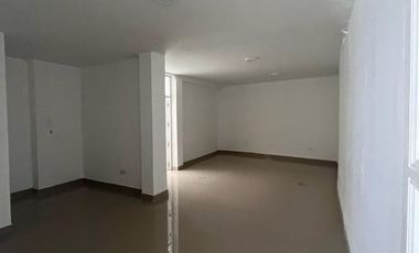 Alquiler de amplia casa en Ica