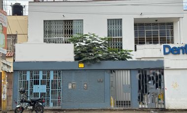 Alquiler de amplia casa en Ica