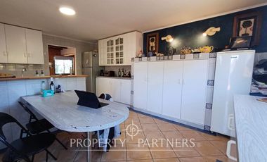 Algarrobo, Arriendo año corrido en gran casa en Condominio Puertas del Mar