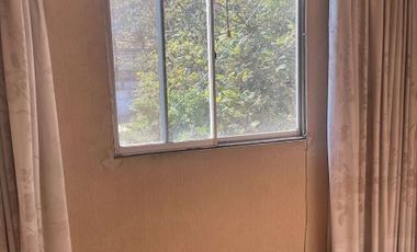 4 dormitorios, 3 baños y estacionamiento