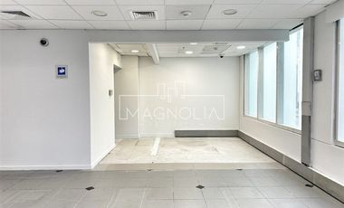 Local Comercial en Arriendo en A pasos del Metro Tobalaba, excelente conectividad