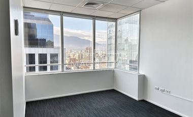 Oficina en Arriendo en A pasos del Metro Tobalaba