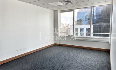 Oficina en Arriendo en A pasos del Metro Tobalaba