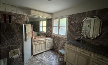 RESIDENCIA EN VENTA EN COL. ACAPANTZINGO, CUERNAVACA