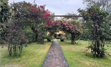 RESIDENCIA EN VENTA EN COL. ACAPANTZINGO, CUERNAVACA