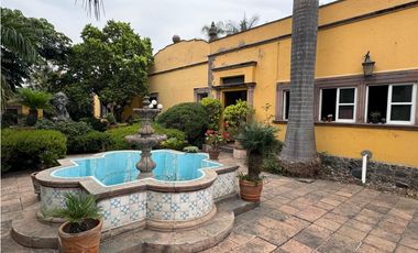 RESIDENCIA EN VENTA EN COL. ACAPANTZINGO, CUERNAVACA