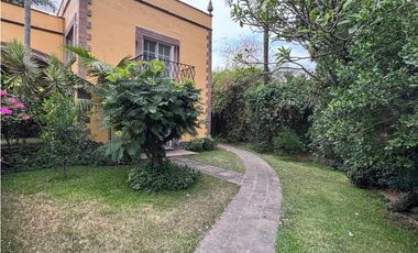 RESIDENCIA EN VENTA EN COL. ACAPANTZINGO, CUERNAVACA