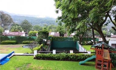 VENTA  DOS CASAS EN CLUB GOLF AVNDARO.