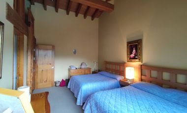 VENTA  DOS CASAS EN CLUB GOLF AVNDARO.