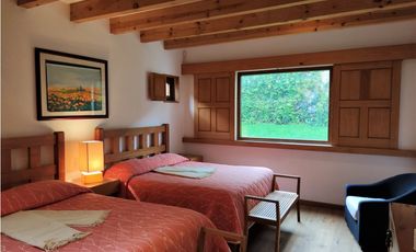 VENTA  DOS CASAS EN CLUB GOLF AVNDARO.