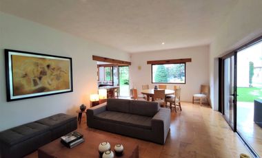 VENTA  DOS CASAS EN CLUB GOLF AVNDARO.