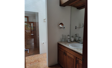 VENTA  DOS CASAS EN CLUB GOLF AVNDARO.