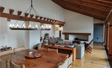 VENTA  DOS CASAS EN CLUB GOLF AVNDARO.